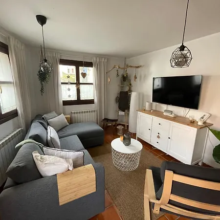 Cozy Near Llanes *